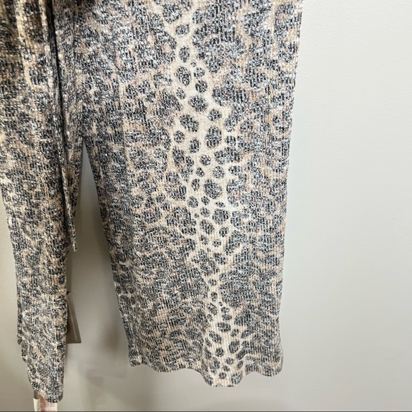 Bobeau JORDYN RIBBED KNIT JUMPSUIT leopard print size medium - Picture 9 of 14